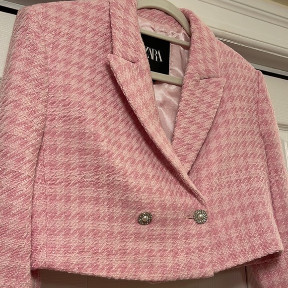 Zara Cropped Pink Blazer - Picture 2 of 4